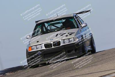 media/Oct-26-2025-CalClub SCCA (Sun) [[8ce1e69566]]/Group 4/Grapevine/